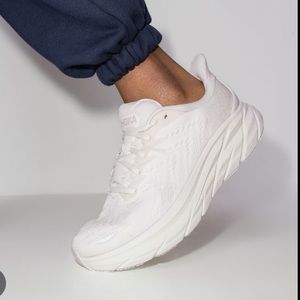 Hoka Clifton 8 Sneakers